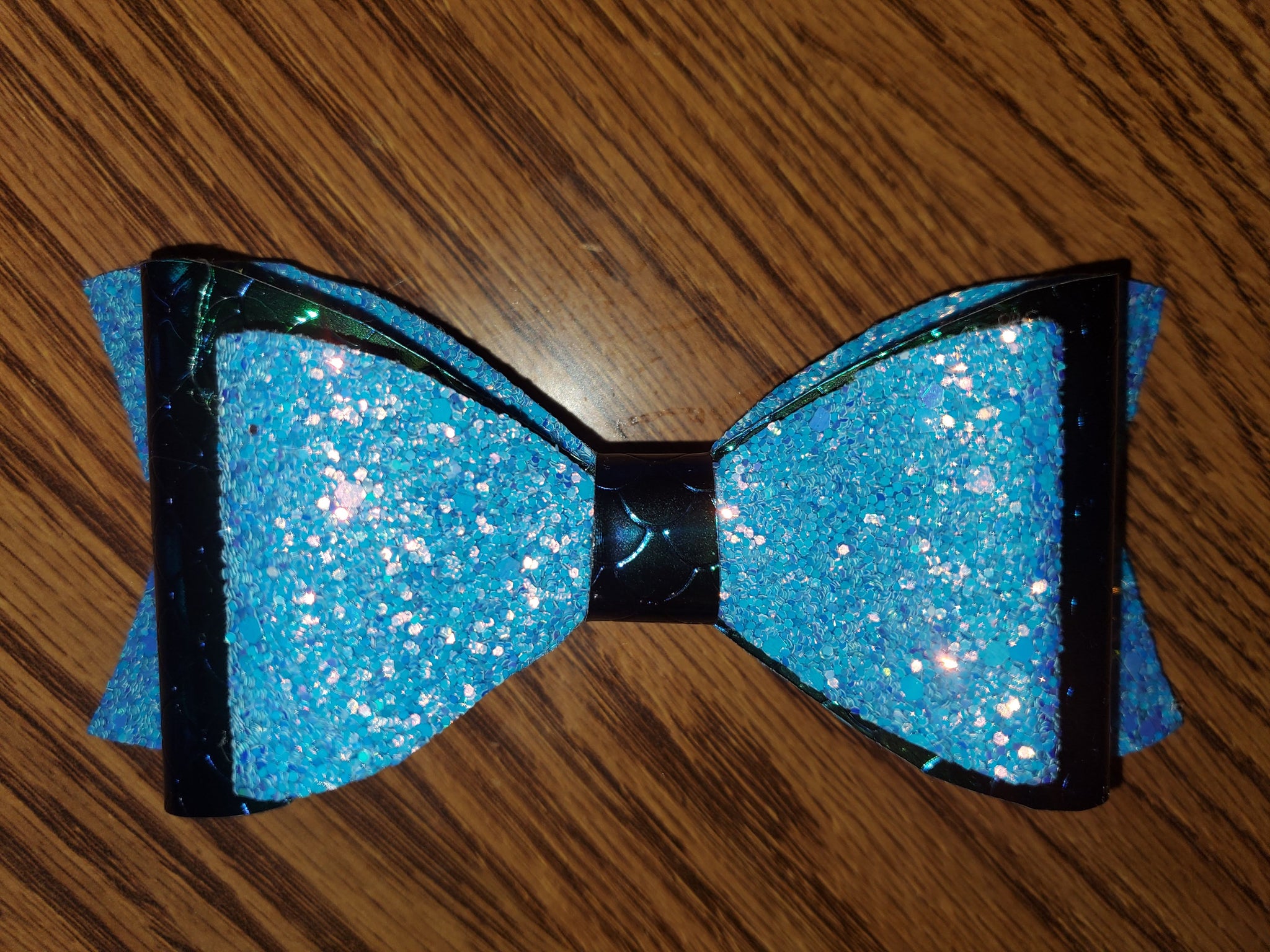 Glitter Light Blue/Shiny Green Mermaid Scale Faux Leather Hairbow